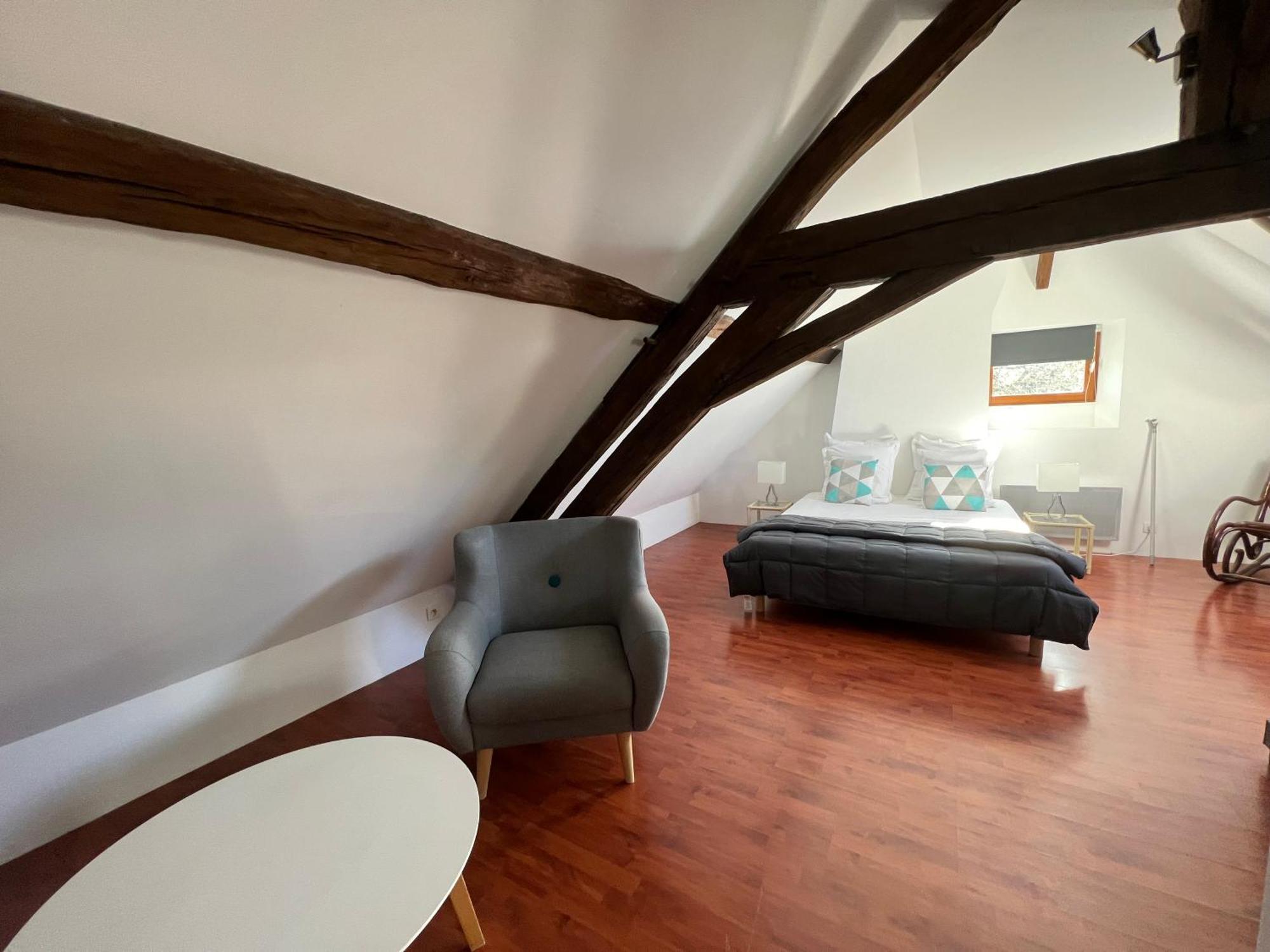 Le Moulin De Corneil Bed and Breakfast Mézilles Εξωτερικό φωτογραφία