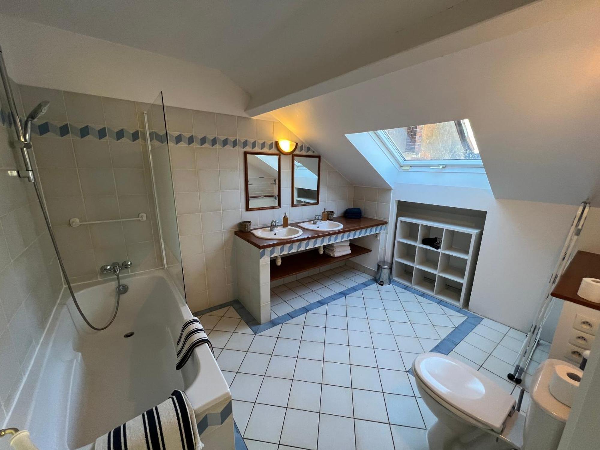 Le Moulin De Corneil Bed and Breakfast Mézilles Εξωτερικό φωτογραφία